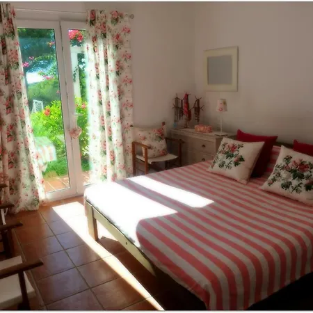 Biniprispina - Sleeps 6 Villa