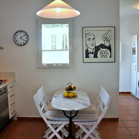 Вилла Biniprispina - Sleeps 6 *